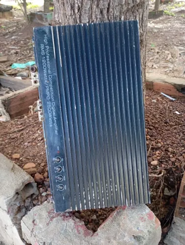 Vendo ou troco Roadstar 1200