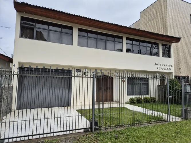 Escritórios privativos para profissionais liberais estrutura compartilhada na Rua Dr. Rob