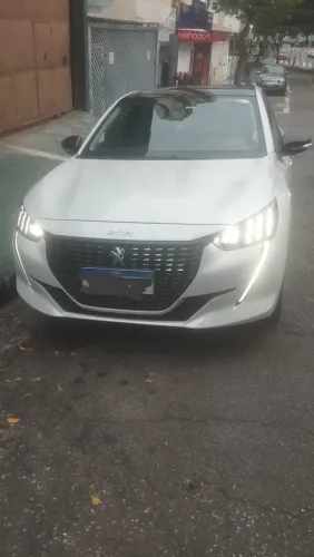 Peugeot 208 Griffe 1.6 Flex 16V 5P Aut. 2023