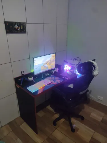 Vendo meu Pc gamer completo com todos os periféricos e a cadeira e mesa gamer