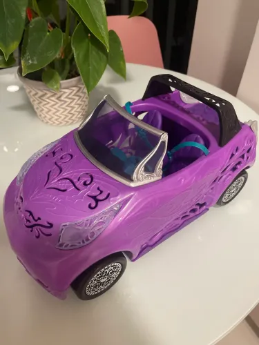 Monster High Carro Scaries