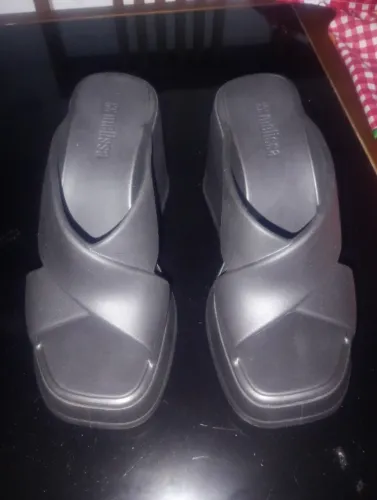 Melissa Free Slip