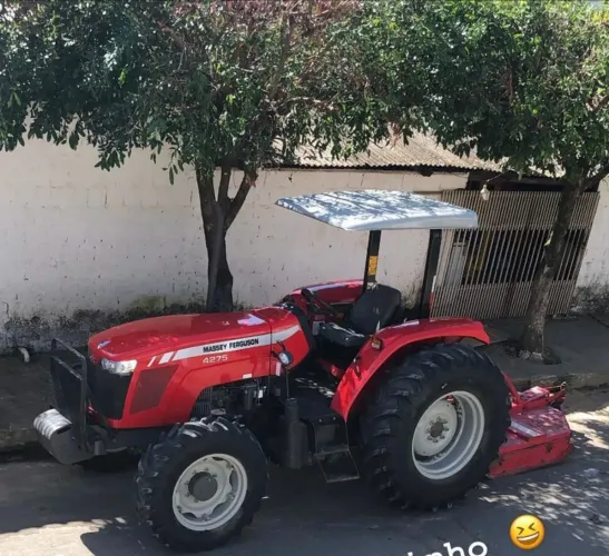 Trator Massey Ferguson 4275