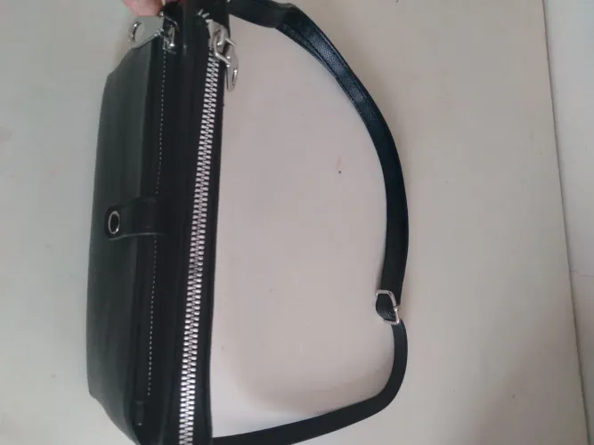Bolsa preta alça