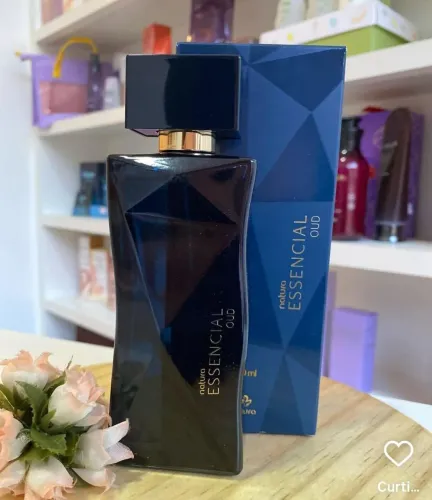 Perfume Essencial oud 