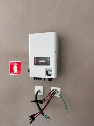 INVERSOR DEYE 15 KW TRIFÁSISO - USADO 4 MESES 