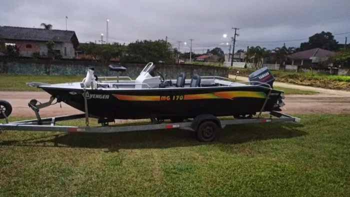 lancha metalglass MG170 yamaha 60hp