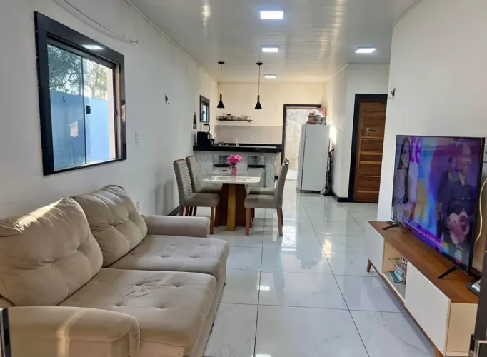 Vendo casa em Praia Grande / Fundão 