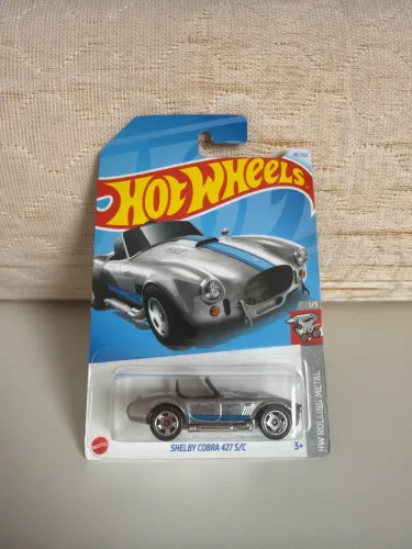 Miniatura Hot Whells Shelby Cobra 427 -lacrada