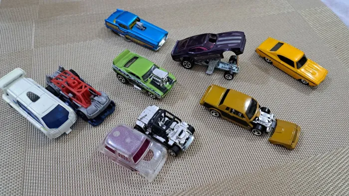 Miniaturas Hotwheels Loose de qualidade 1/64