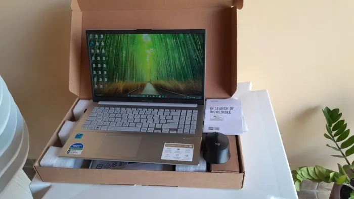 Oportunidade.  Vendo este Notebook com poucos dias de uso e bem abaixo do preço 