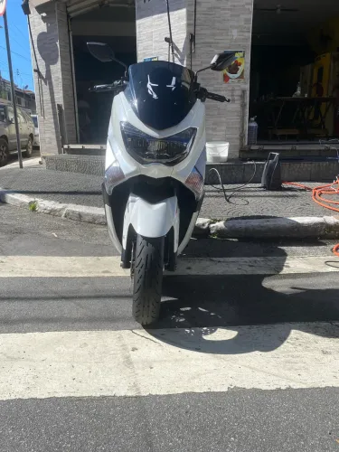 Nmax branca 2017