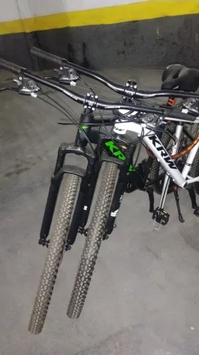 Bicicletas 24 velocidades com câmbios Shimano.