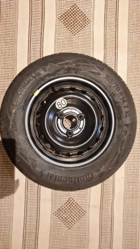 Step, roda e pneu novos, originais para Kwid 3 furos