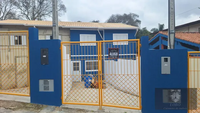 Casa para alugar no bairro Água Espraiada (Caucaia do Alto) - Cotia/SP