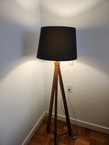 Luminária de chão