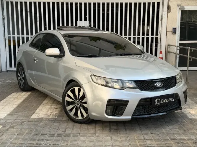 Kia Motors Cerato Koup 2.0 16V Aut. 2012