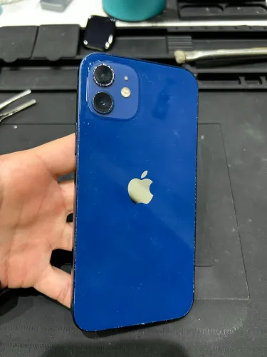 iPhone 12 retirada de peças