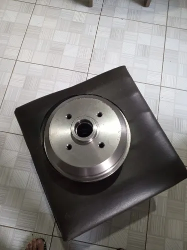 Vendo par de tambor CELTA MARCA HIPER FREIOS R$ 200,00