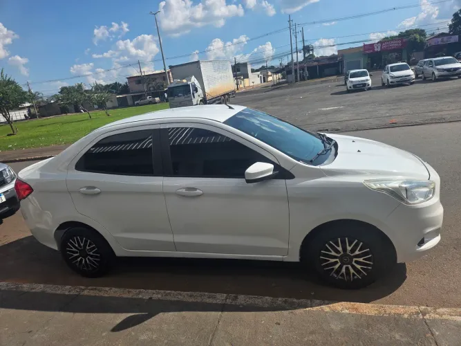 Ford KA+ Sedan 1.5 16V Flex 4P 2015