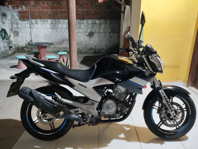 FAZER 250 - 2013/2014