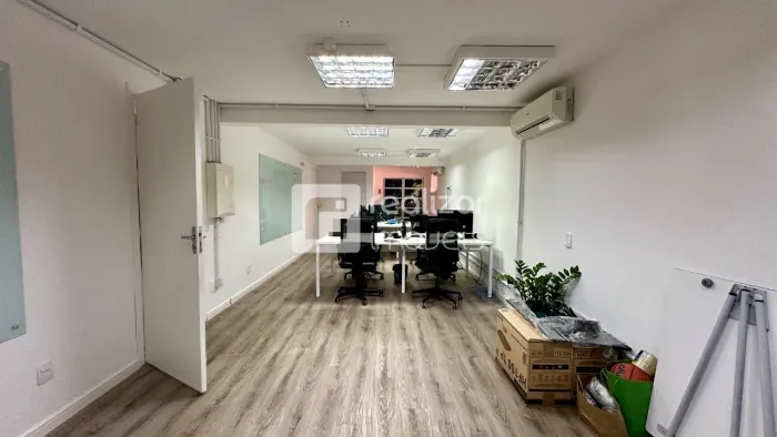 Loja comercial 60m2 no bairro Saco Grande Florianópolis