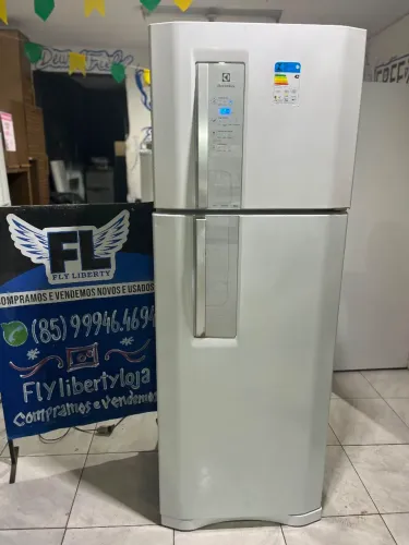 GELADEIRA ELECTROLUX DF51 FROST FREE 450 LITROS LUZ DE LED