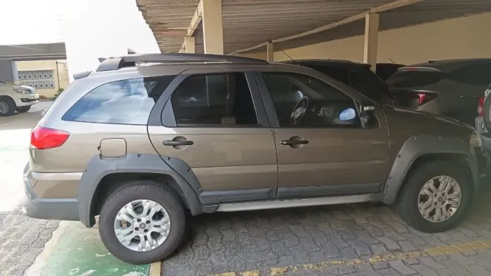 Fiat Palio Weekend Adventure Locker 1.8 Flex 2009