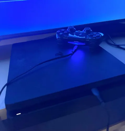 PS4 SLIM