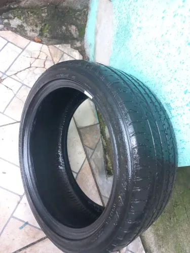Pneu 215/45/17 Goodyear
