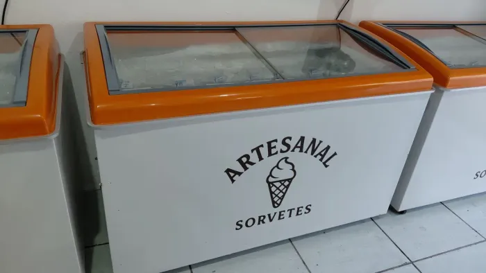 FREEZER HORIZONTAL PORTA DE VIDRO 