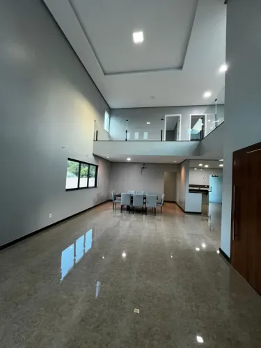 Casa Duplex no Passaredo/ 3 Suítes (02 c Varanda)/ 498m²/ 4 Vagas/