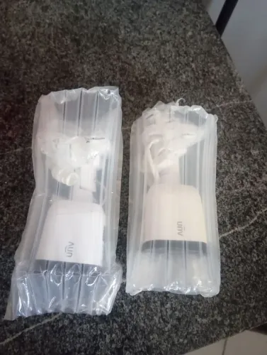 Duas câmeras IPs