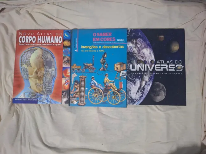Enciclopédias Corpo Humano e Universo 