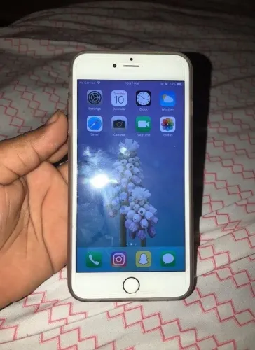 iPhone 8 Plus