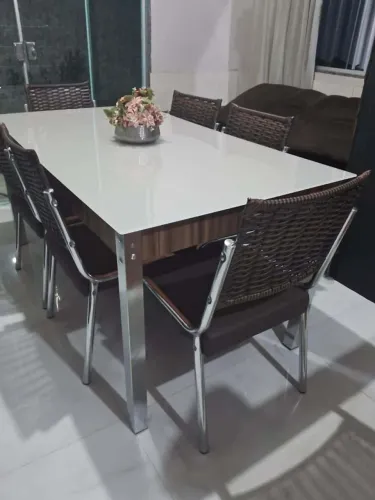 Conjunto de mesa 6  cadeiras