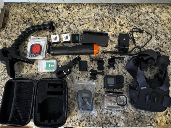 GoPro Hero 13 Black + acessórios