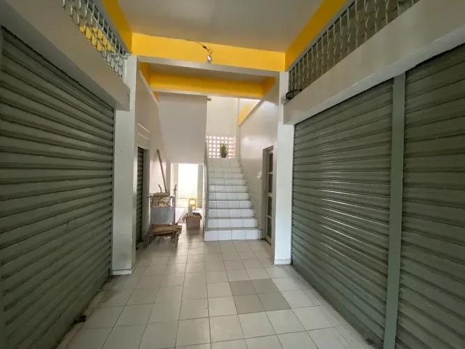 ALUGO SALA COMERCIAL NO PARQUE DEZ.