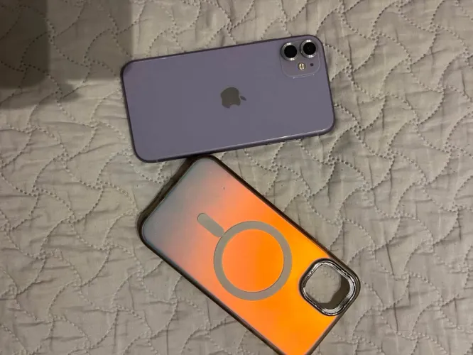 iPhone 11 64GB Lilás 