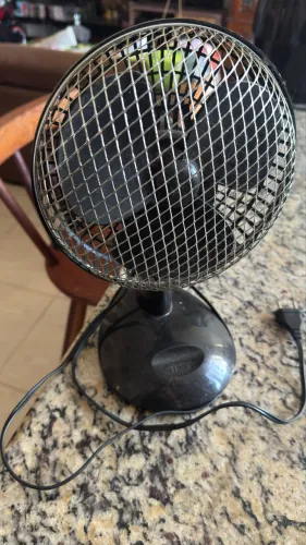 Mini ventilador de mesa