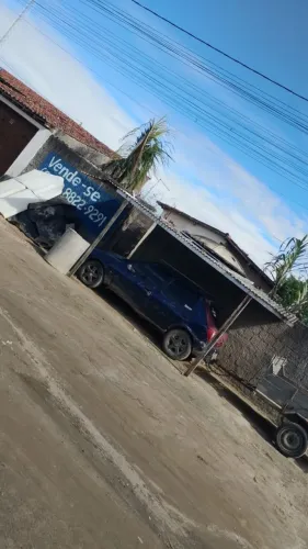 Vende-se terreno, possui uma casa para reforma