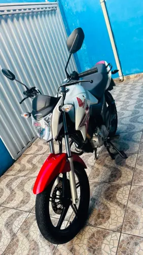 Titan 150