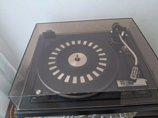 Toca Discos Gradiente 1235