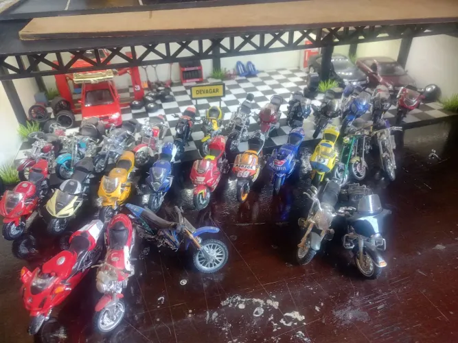 Lote miniaturas de motocicletas escala 1/18