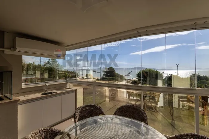 Apartamento Exclusivo com Vista para o Mar na Cachoeira do Bom Jesus  Florianópolis