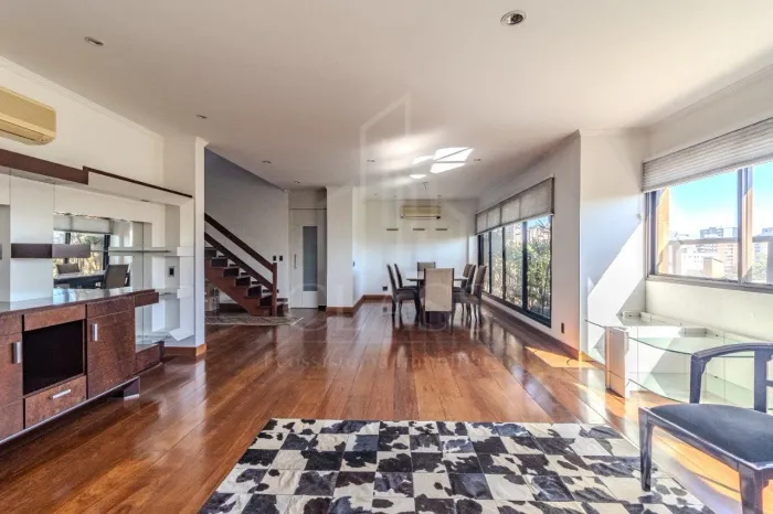 CLASS VENDE cobertura com 3 suítes e uma linda vista