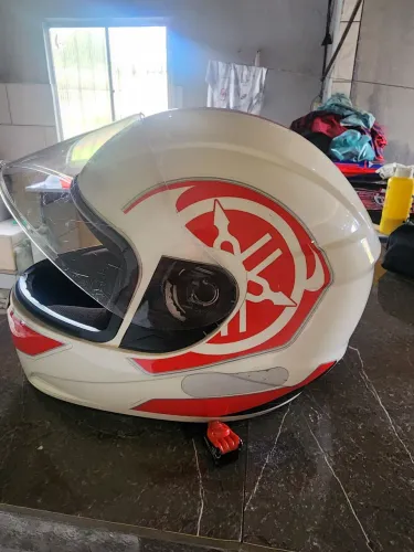 Capacete Yamaha 
