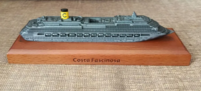 Maquete do navio Costa Fascinosa