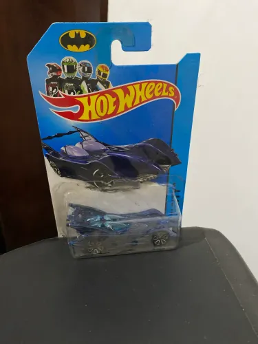 Batmobile/batmovel city hotwheels