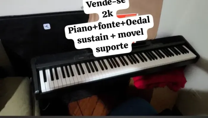 Piano Digital Casio CDP-100 - 88 Teclas Pesadas (Ação de Martelo)